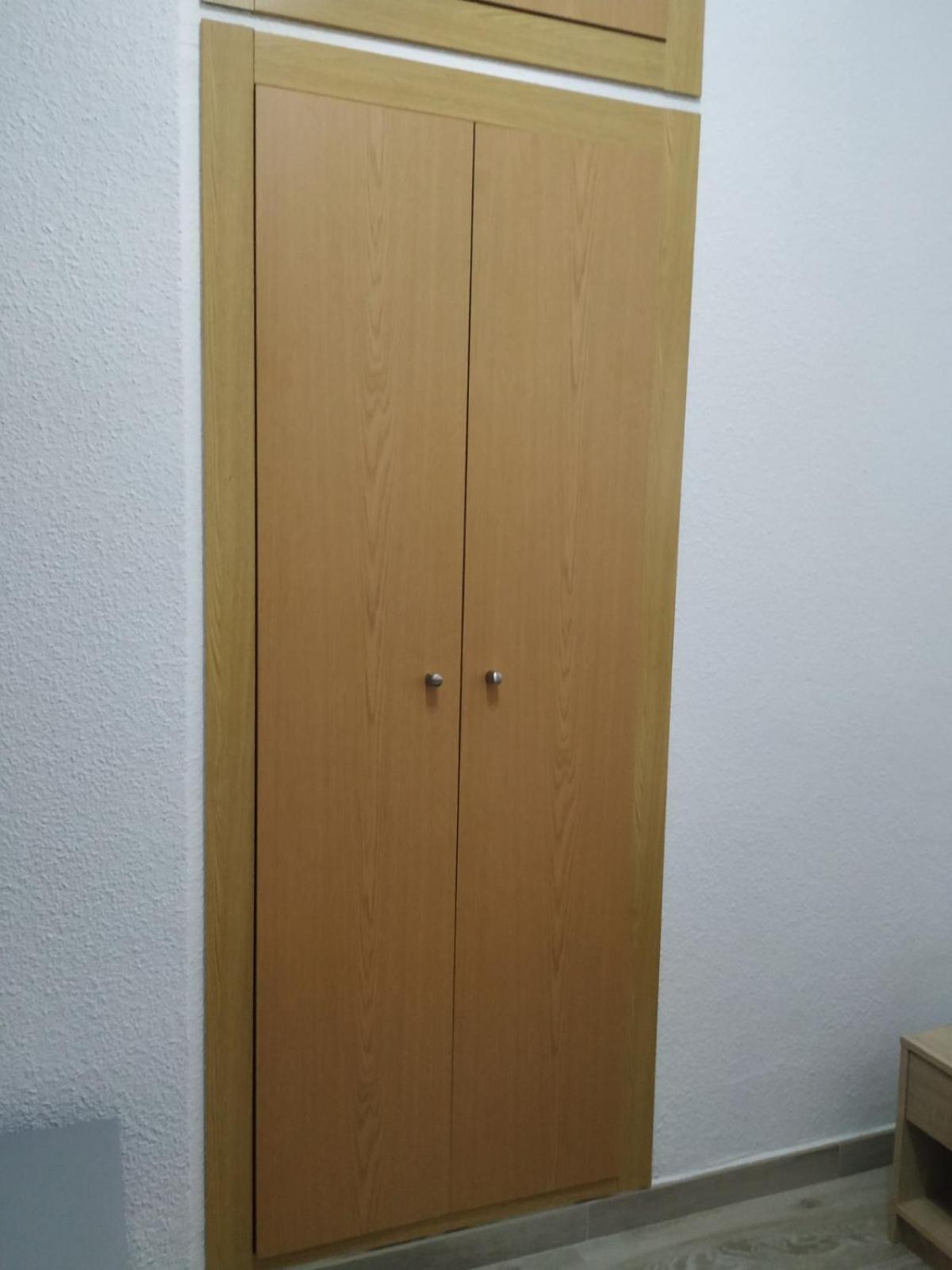 Hostal Cuatro Torres Madrid Extérieur photo